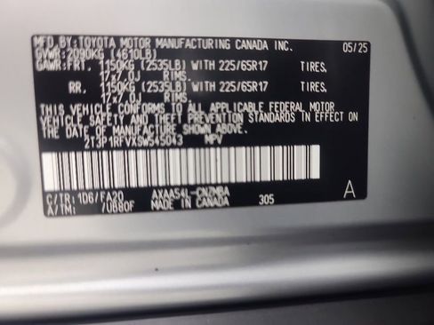 Used 2025 Toyota RAV4 XLE AWD/4WD image 40