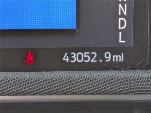 Used 2021 Ford Mustang Mach-E Select w/ Comfort/Appearance Package image 12