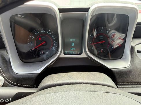 Used 2015 Chevrolet Camaro LT RWD image 7