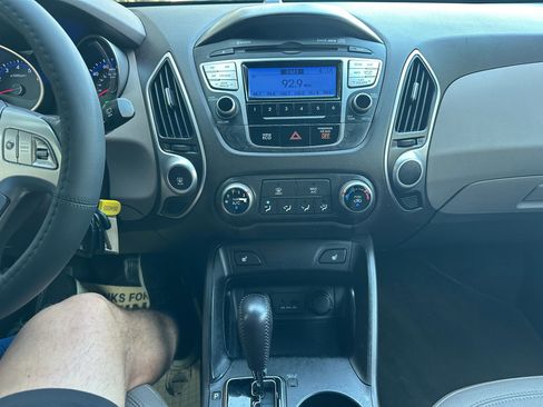 Used 2013 Hyundai Tucson GLS FWD image 13
