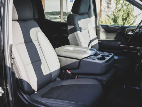 Used 2020 Chevrolet Silverado 1500 LT w/ All-Star Edition image 31