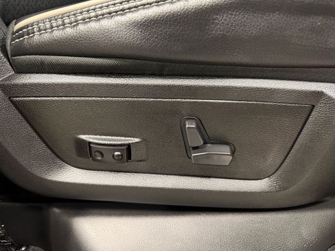 Used 2024 RAM 3500 Laramie w/ Night Edition image 23