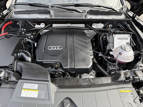 Used 2023 Audi Q5 2.0T Premium w/ Convenience Package AWD/4WD image 13