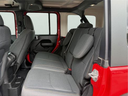 Used 2025 Jeep Wrangler Unlimited Sport S 4xe AWD/4WD image 17