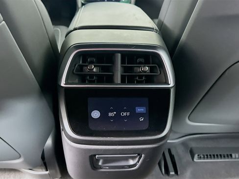 Used 2024 Lucid Air Pure image 26