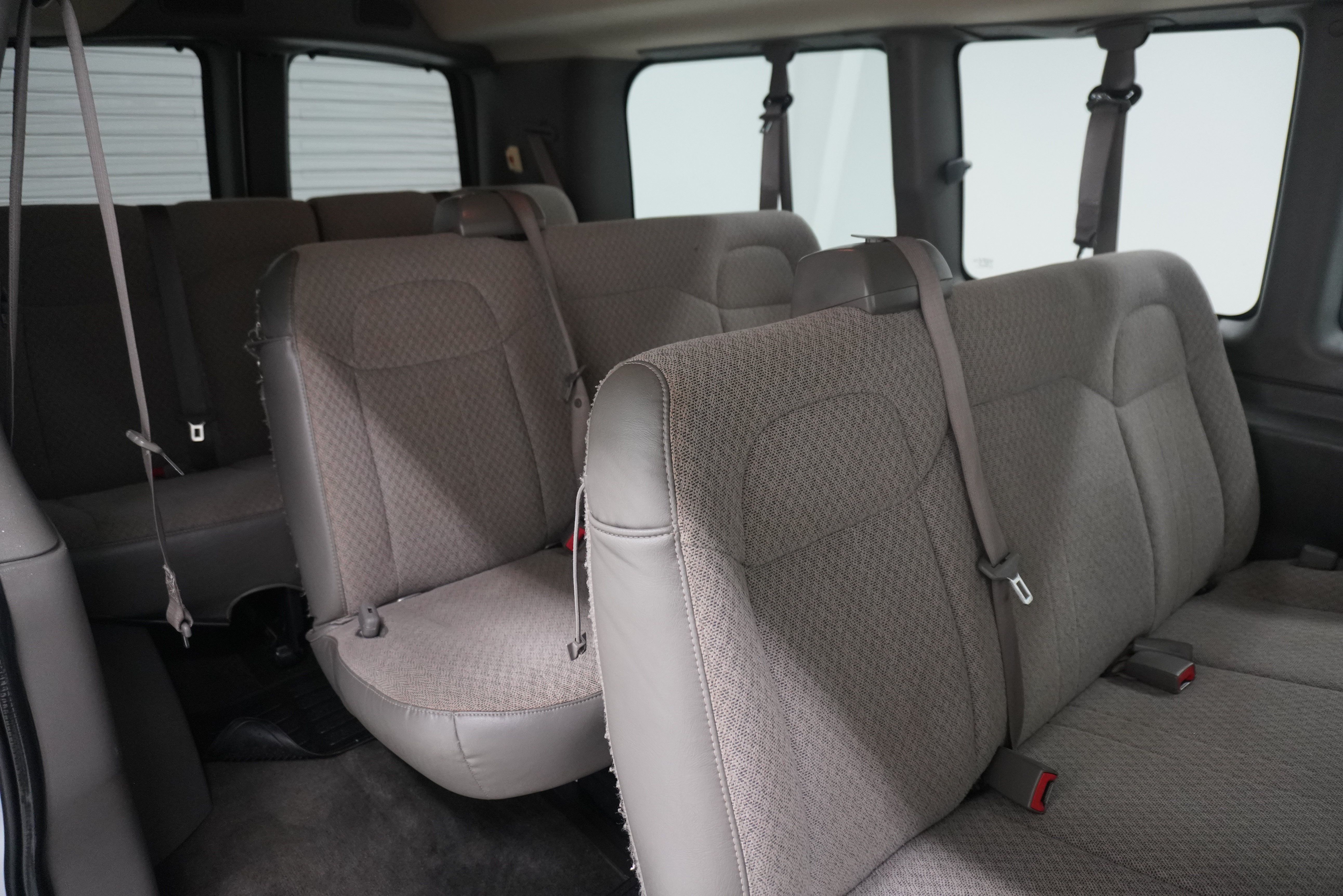 Used 2017 Chevrolet Express 2500 LT w/ LT Preferred Equipment Group RWD image 11