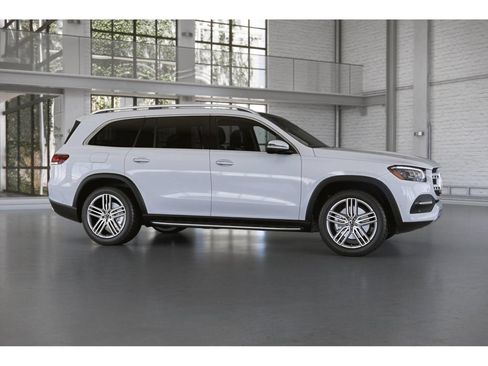 Used 2023 Mercedes-Benz GLS 450 4MATIC image 15