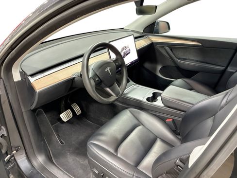 Certified 2023 Tesla Model Y Performance AWD/4WD image 9
