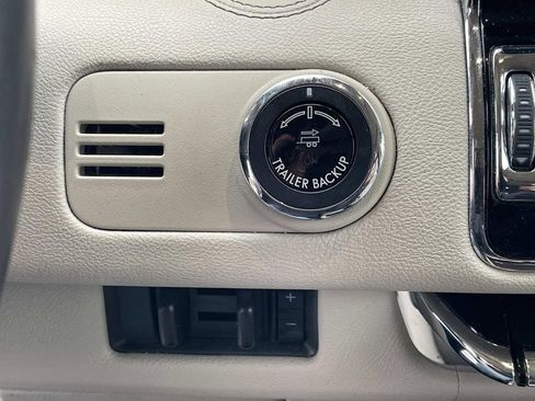 Used 2021 Lincoln Navigator L Reserve w/ Luxury Package image 38