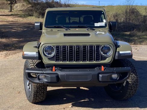 New 2026 Jeep Gladiator Mojave AWD/4WD image 2