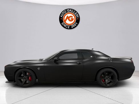 Used 2019 Dodge Challenger SRT Hellcat image 4