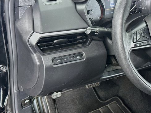 Used 2024 Nissan Altima 2.5 S FWD image 16