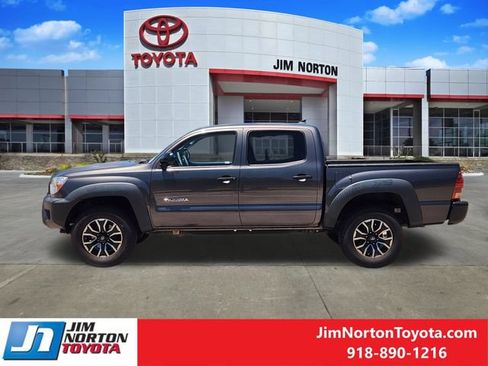 Used 2012 Toyota Tacoma PreRunner w/ Convenience Pkg RWD image 5