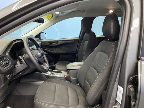 Used 2025 Ford Escape Active image 9