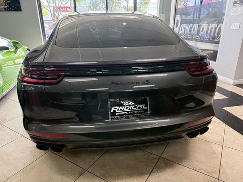 Used 2018 Porsche Panamera 4S w/ Sport Package image 7