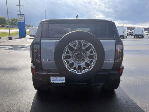 Used 2025 GMC Hummer EV 3X AWD/4WD image 4