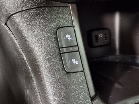 Used 2017 GMC Acadia SLT FWD image 24