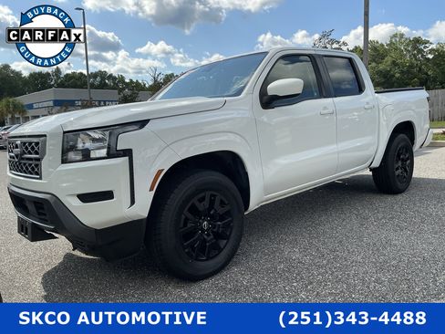 Used 2022 Nissan Frontier SV AWD/4WD image 1