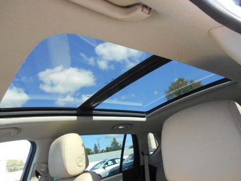 Used 2019 Buick Envision Essence w/ LPO, Cargo Package image 8