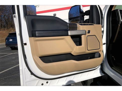 Used 2020 Ford F250 Lariat w/ Lariat Ultimate Package image 17