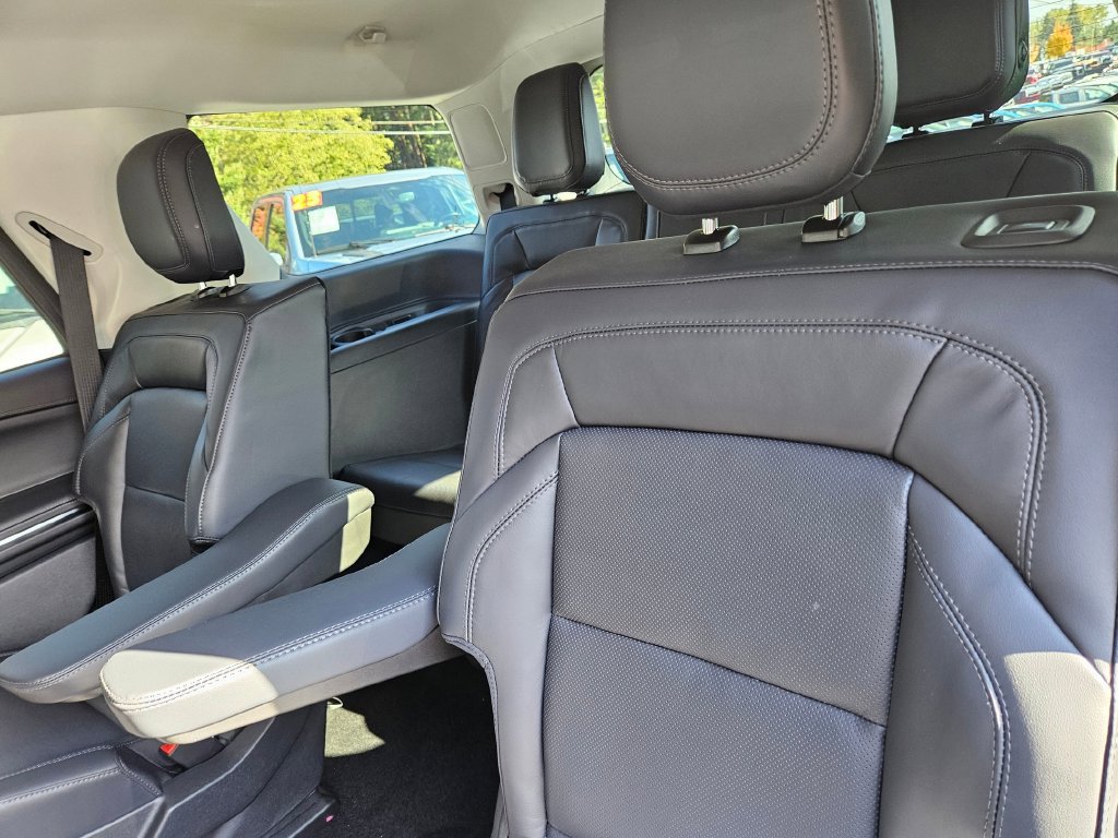 New 2027 Lincoln Navigator Reserve AWD/4WD image 14