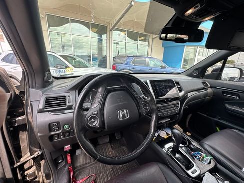 Used 2019 Honda Ridgeline Black Edition image 9