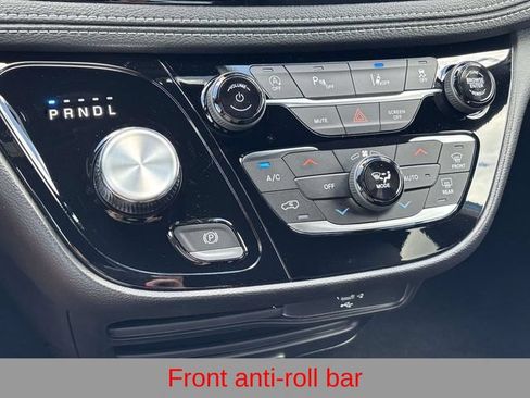 New 2027 Chrysler Pacifica Select AWD/4WD image 26