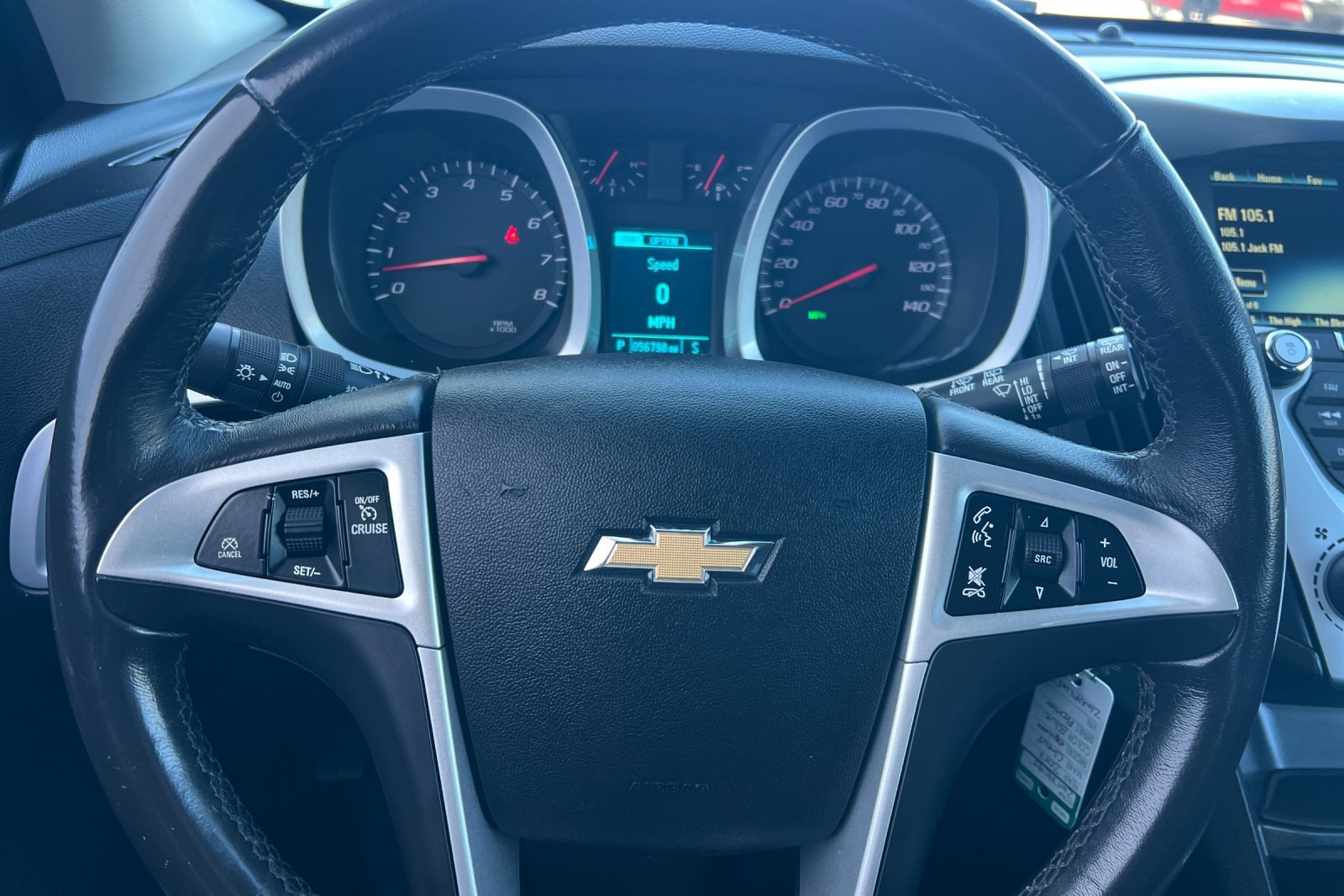 Used 2017 Chevrolet Equinox Premier w/ Enhanced Convenience Package AWD/4WD image 19