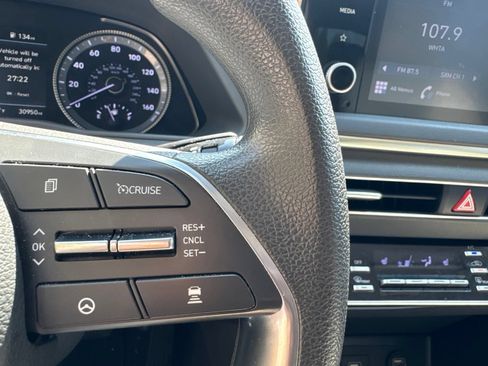 Used 2022 Hyundai Sonata SEL FWD image 16