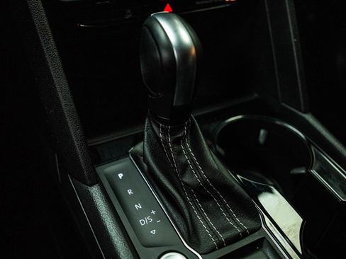 Used 2023 Volkswagen Atlas SE w/ Panoramic Sunroof Package image 21