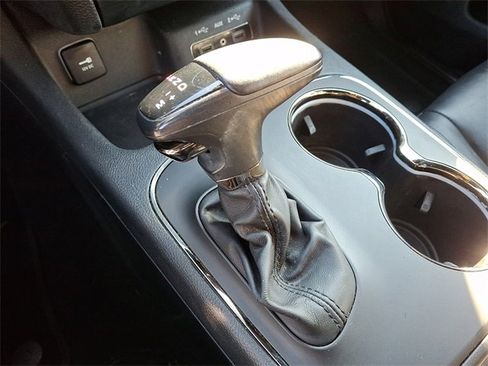 Used 2019 Dodge Durango GT image 17