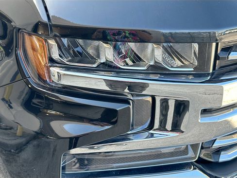 Used 2019 Chevrolet Silverado 1500 LTZ image 33