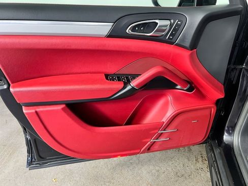 Certified 2018 Porsche Cayenne GTS image 28
