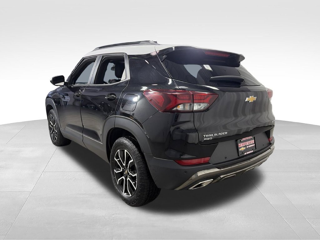 Used 2021 Chevrolet TrailBlazer ACTIV w/ Sun and Liftgate Package AWD/4WD image 10