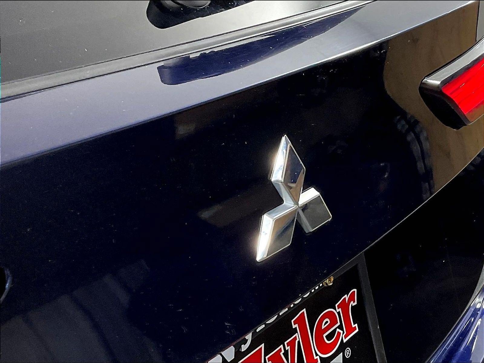 Used 2023 Mitsubishi Outlander SEL AWD/4WD image 24