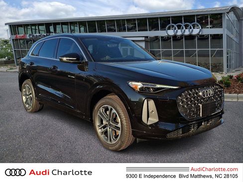 Used 2025 Audi Q5 Premium Plus AWD/4WD image 1