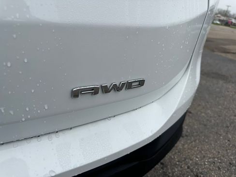 Used 2022 GMC Terrain SLE w/ Driver Convenience Package AWD/4WD image 29