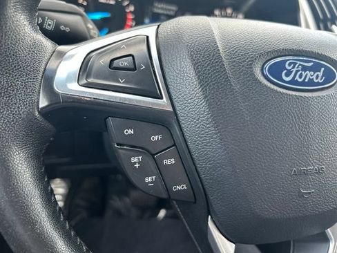 Used 2019 Ford Edge SEL FWD image 22