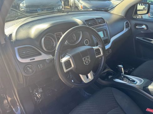 Used 2013 Dodge Journey SXT w/ Flexible Seating Group image 16