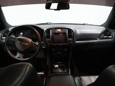 Certified 2018 Chrysler 300 S w/ 300S Premium Group image 18