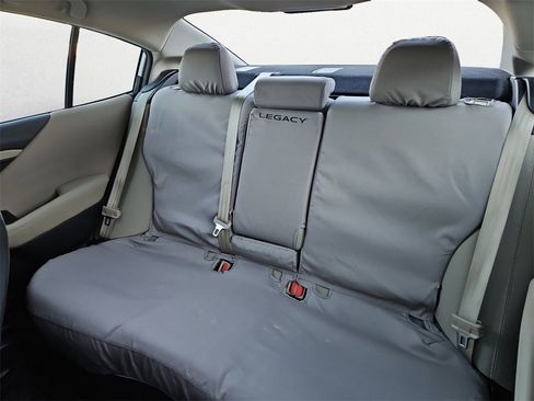 Used 2022 Subaru Legacy Premium image 9