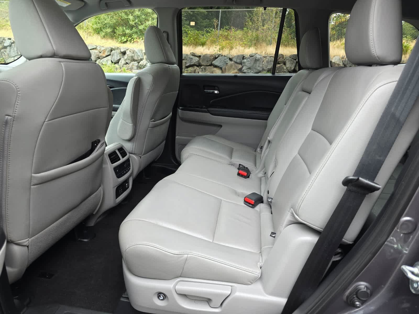 Used 2019 Honda Pilot Touring image 24