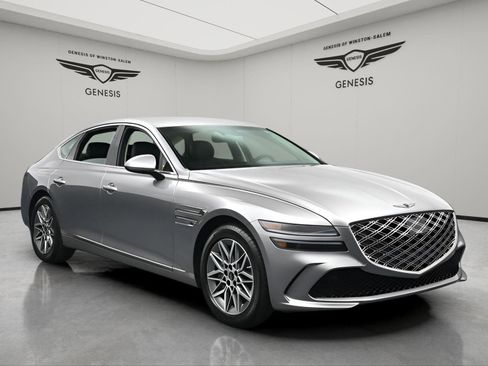 Used 2026 Genesis G80 2.5T image 8