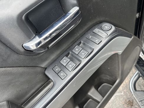 Used 2018 Chevrolet Silverado 1500 LT w/ Redline Edition image 16