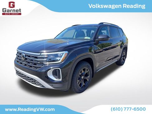 New 2026 Volkswagen Atlas Peak Edition AWD/4WD image 1