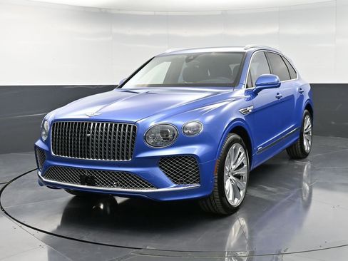 Used 2025 Bentley Bentayga AWD/4WD image 6