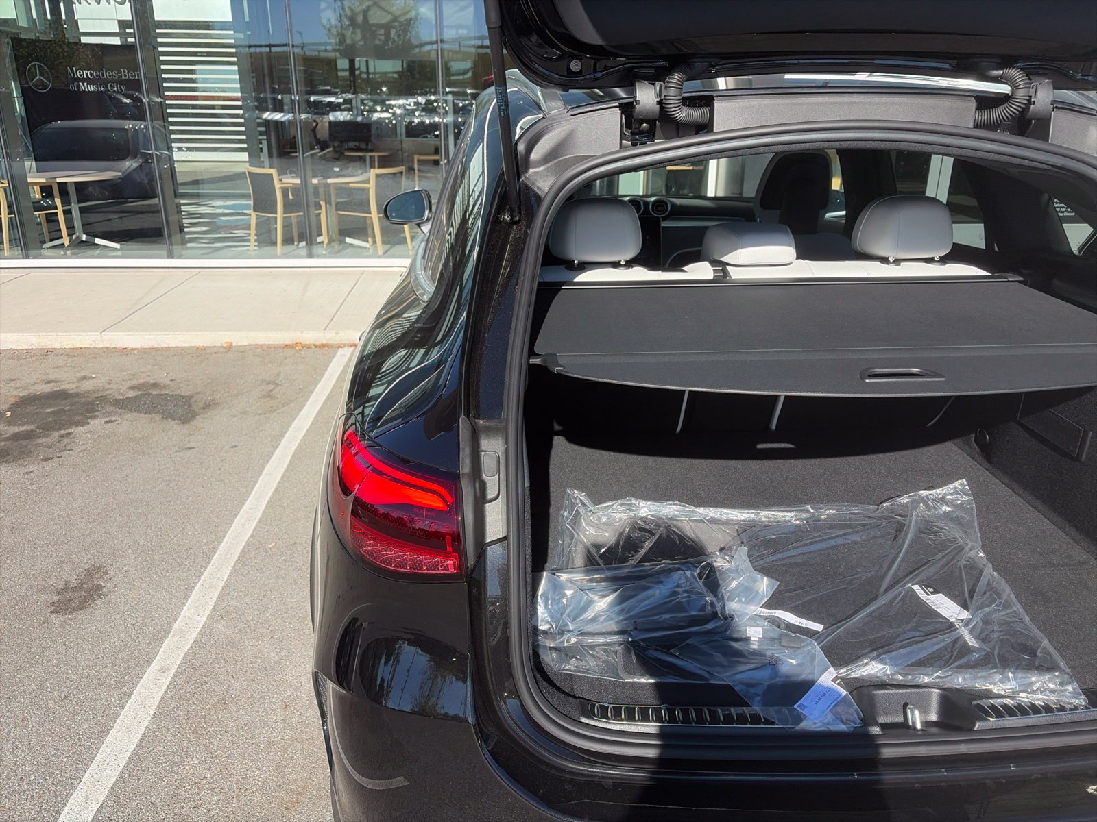 Certified 2026 Mercedes-Benz GLC 300 4MATIC image 5