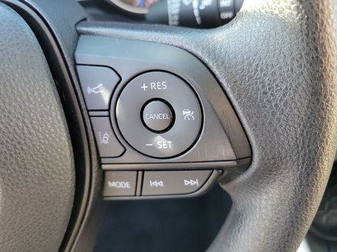 Used 2022 Toyota RAV4 XLE image 30