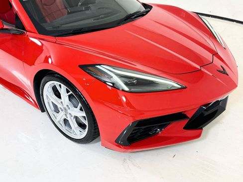 Used 2020 Chevrolet Corvette Stingray Coupe w/ 1LT RWD image 34
