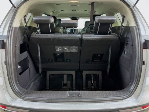 Used 2022 Kia Carnival LX FWD image 10